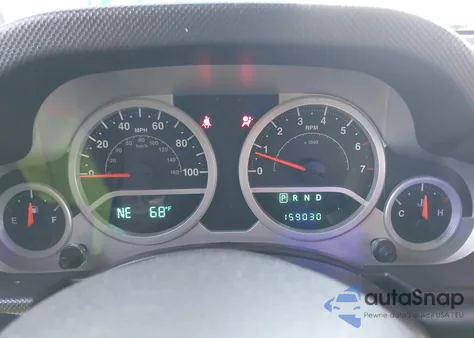 2008 Jeep Wrangler Unlimited Sahara z USA, uszkodzony, nr VIN 1J4GB59178L528091